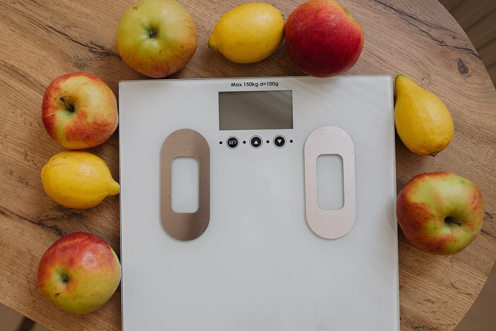 Oral Weight-Loss Drugs Take Centre Stage This Year Pharmacy shelves with medicine packaging